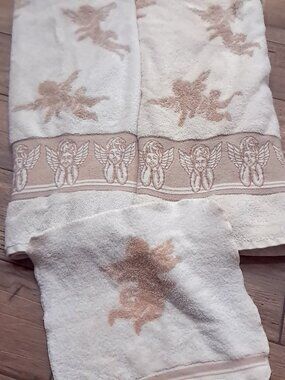 Jubilee Cherub Angel Bath Towel set towels washcloth Cream tan brown Vintage